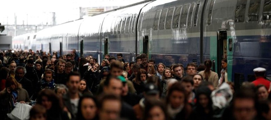 El paro en la SNCF mañana, que sigue al convocado hoy, coincidirá con el programado...