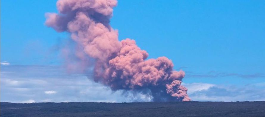 El volcán Kilauea ha estado en erupción casi continuamente por más de tres...