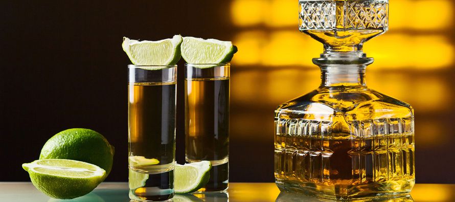 En 2017, la producción de tequila alcanzó un total de 271 millones de litros con...