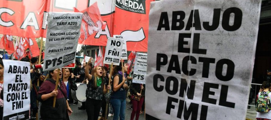 "Argentina ha iniciado conversaciones con el FMI para asegurarse financiación. Es un...