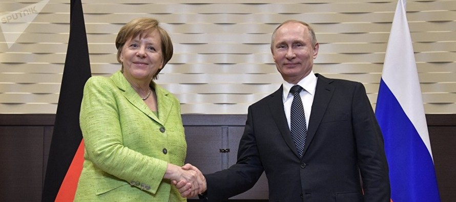 Putin y Merkel también trataron el conflicto en Siria y el contenido de la reunión...