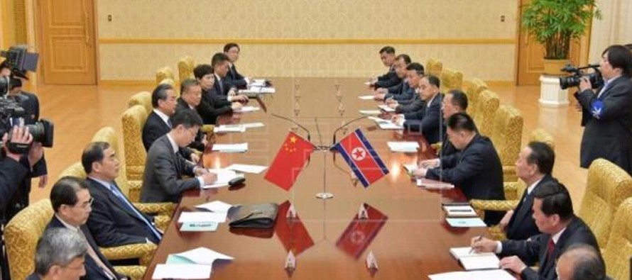 "Una delegación amistosa del Partido de los Trabajadores de Corea encabezada por Pak...