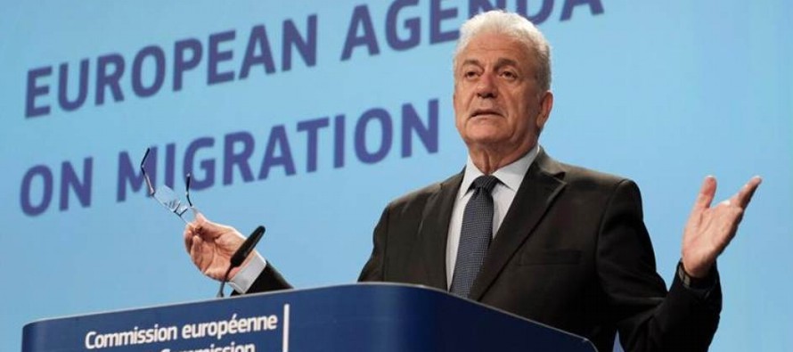 El comisario europeo de Interior, Dimitris Avramópulos, presentó en rueda de prensa...