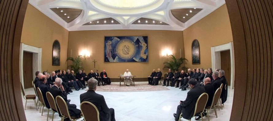 Del 15 al 17 de mayo fueron convocados 34 obispos de Chile para reunirse con el papa Francisco...