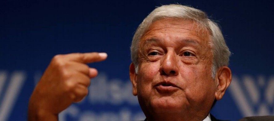 "López Obrador tiene intenciones de dialogar con el capital privado tanto de las...