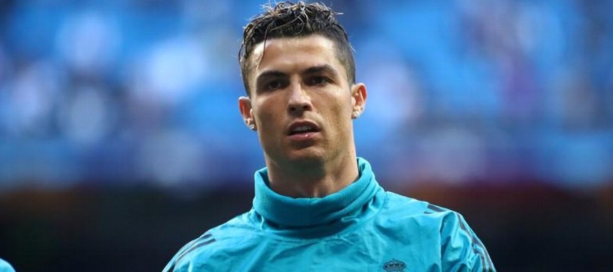 El delantero del Real Madrid, cinco veces ganador del Balón de Oro, fue nombrado como el...