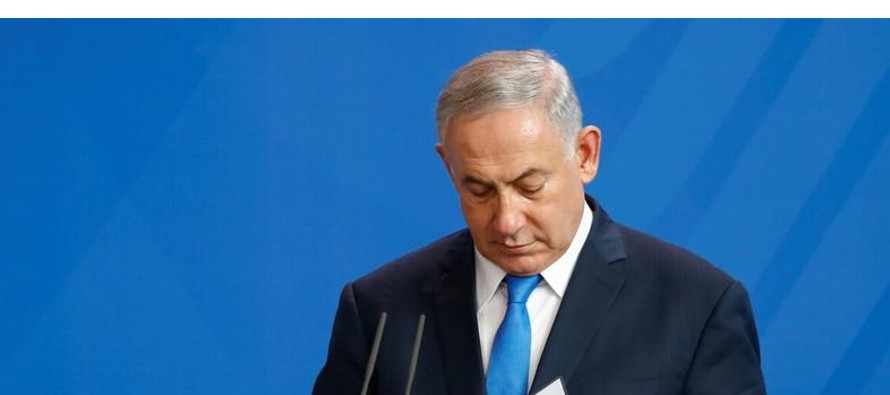 Netanyahu llegó a París para mantener conversaciones con el presidente...