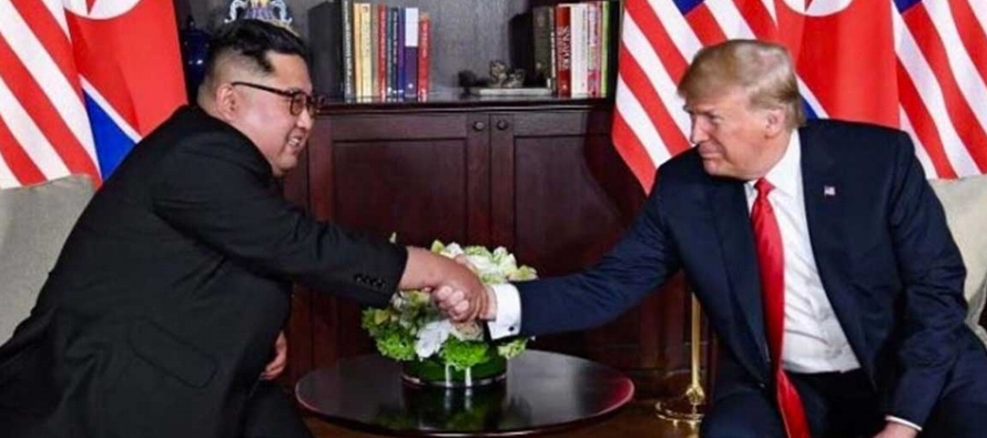 Estados Unidos y Corea del Norte se comprometen a establecer unas nuevas relaciones entre ambos...