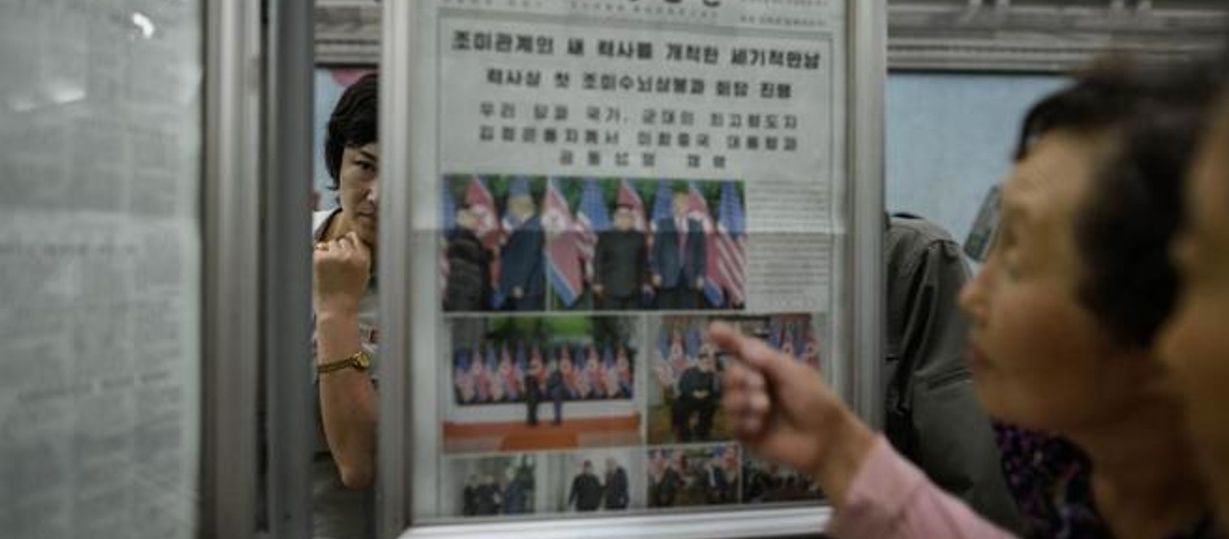 Según los medios norcoreanos, Trump y Kim Jong-un acordaron visitar sus respectivos...
