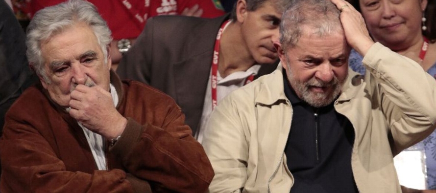 Mujica acudirá en la tarde del jueves a la celda en la sede de la Policía Federal en...