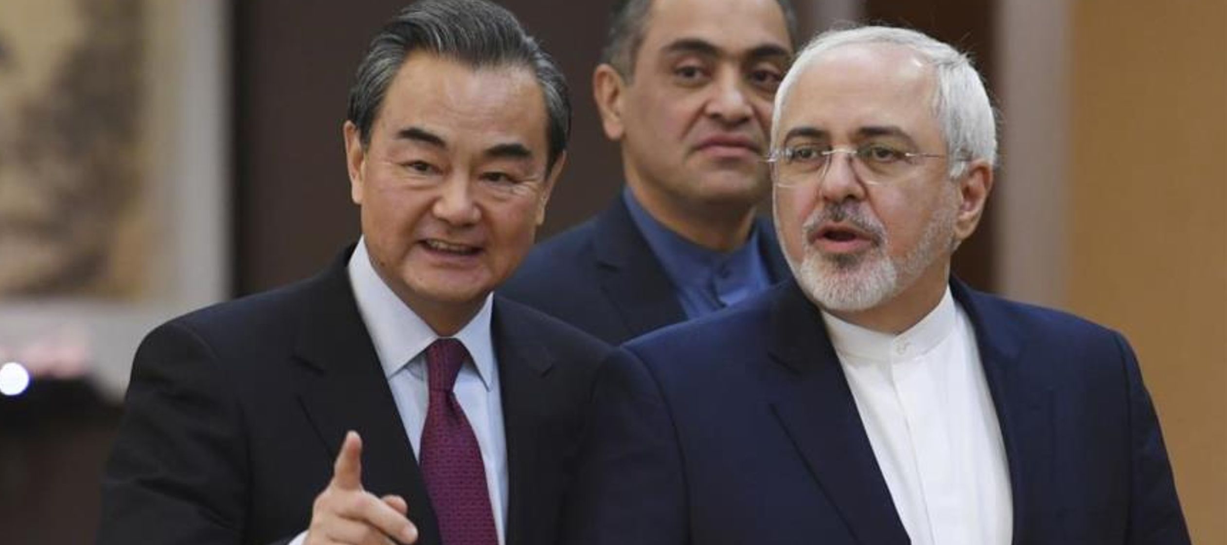 Su eventual fin golpearía, en opinión de Wang, no solo los intereses de Irán,...