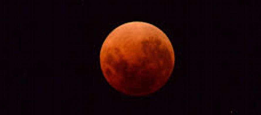 El 27 de julio de este año se producirá un eclipse total de Luna con el máximo...