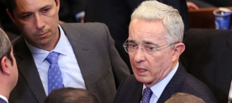 El pasado 17 de febrero, la Corte Suprema pidió investigar a Uribe por una posible...
