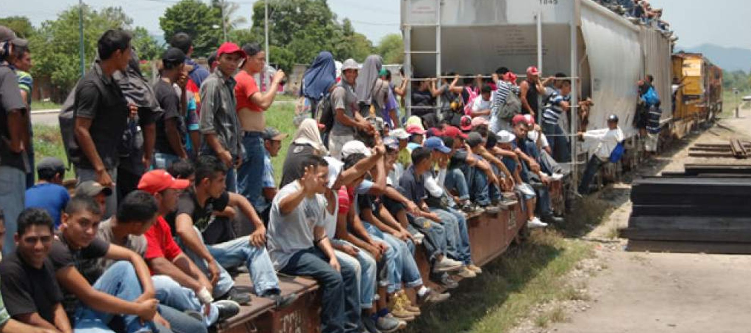 De los 465 niños que la Cancillería de Guatemala estima que fueron separados de sus...