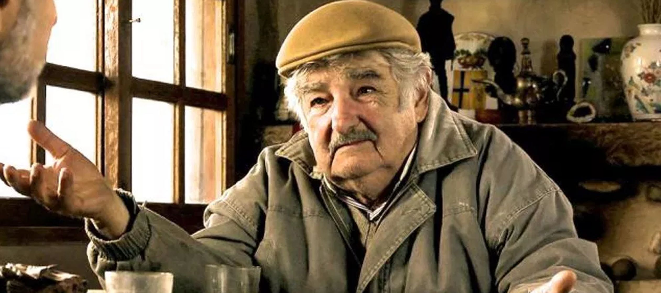 Esta es la primera salida internacional de Mujica tras renunciar, el pasado 14 de agosto, a su...