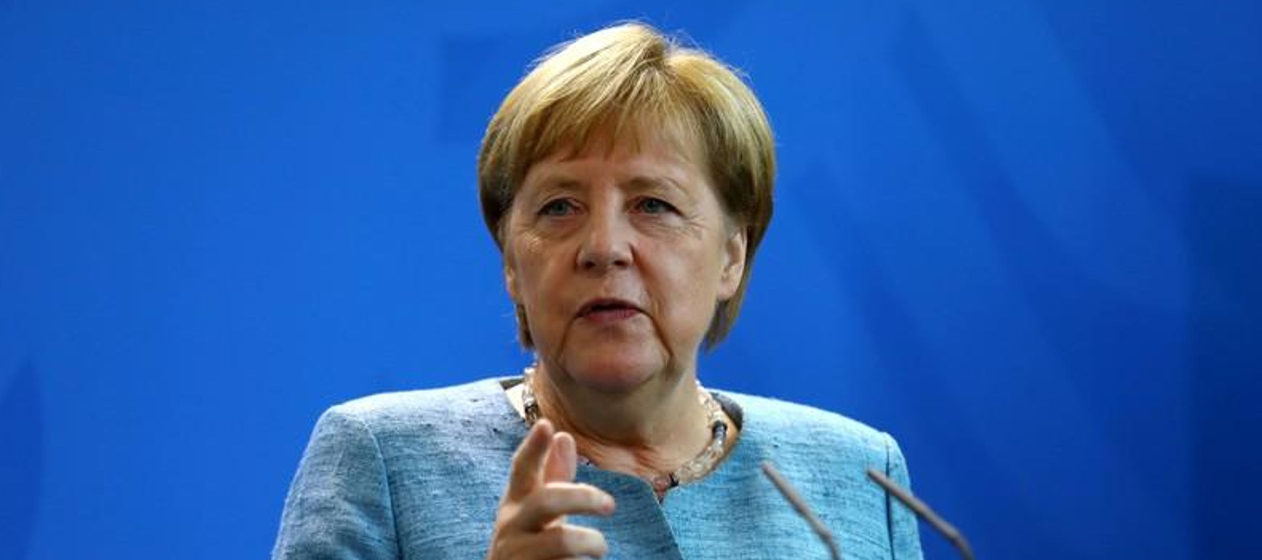 Una parte de la población alemana culpa a la política liberal migratoria de Merkel...