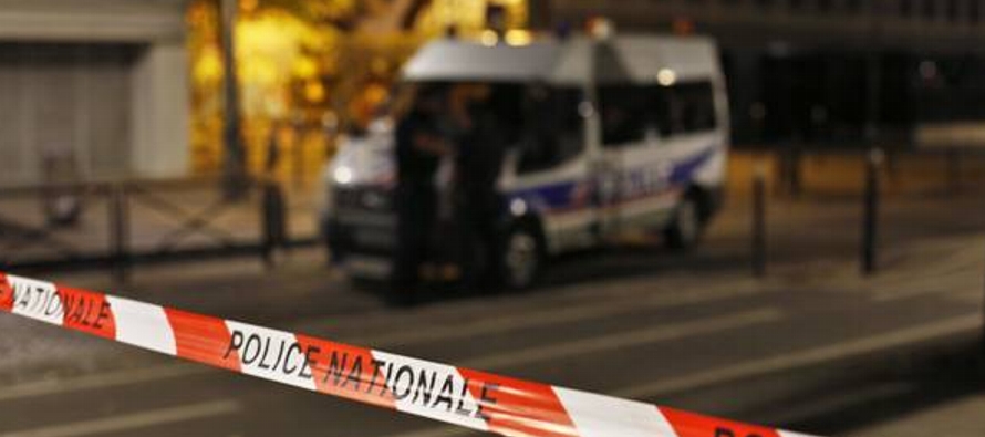 El ataque ocurrió en el Quai de Loire, en el 18 distrito de París, en torno a las...