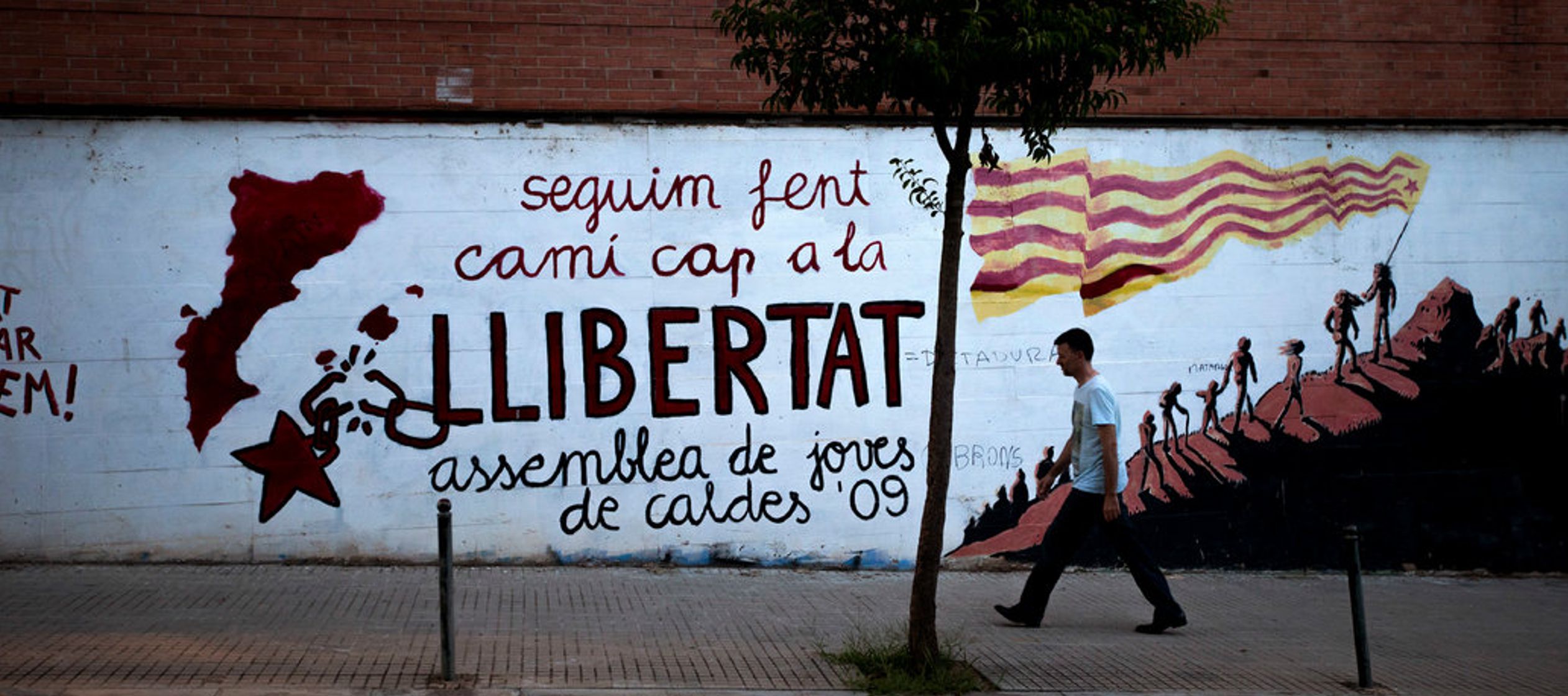 El referéndum fue declarado inconstitucional y el gobierno español aplicó el...