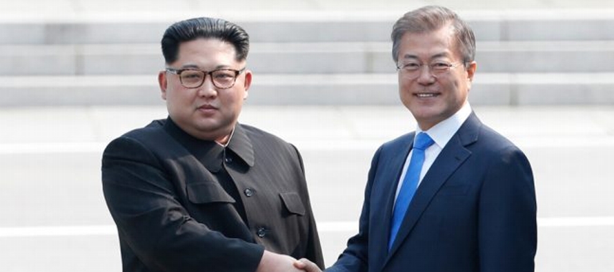 Kim agradeció al presidente surcoreano, Moon Jae-in, por mediar en la organización de...