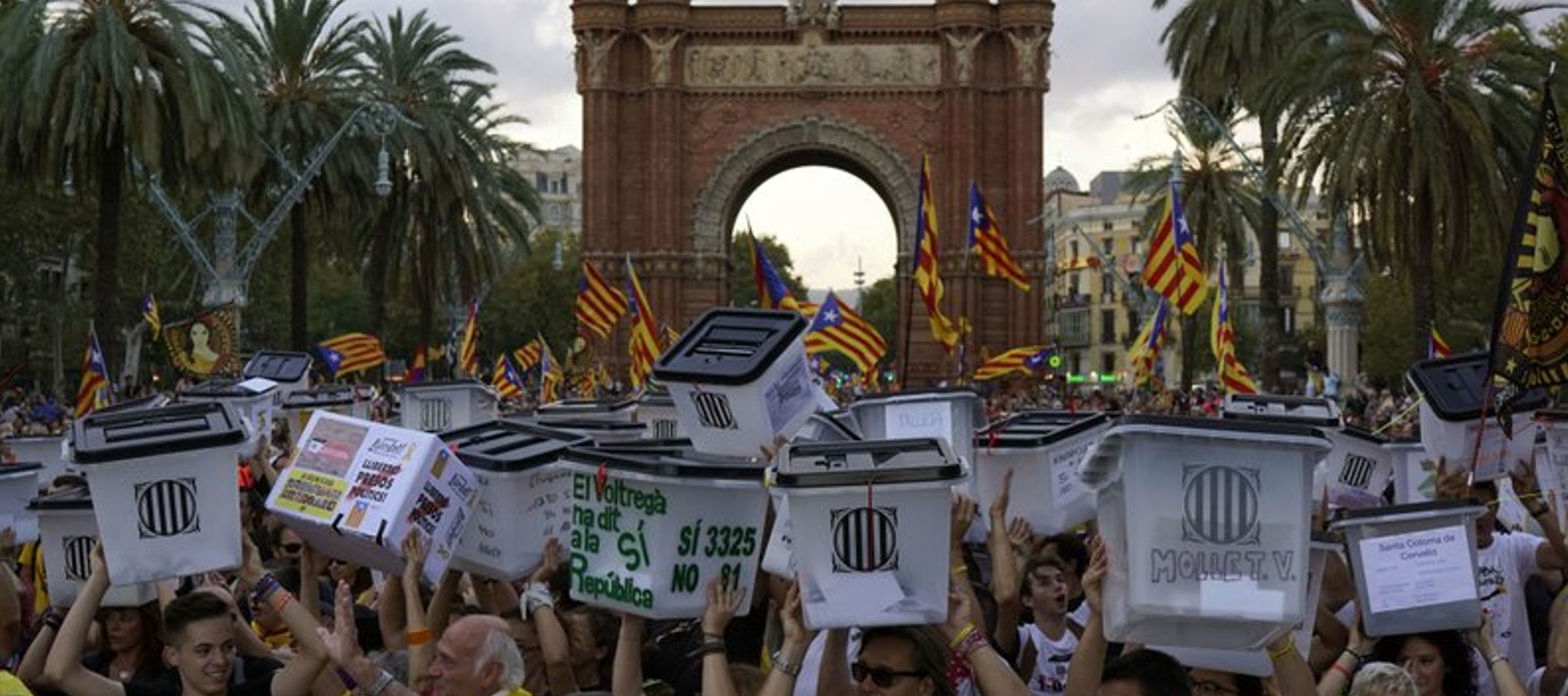 El primer aniversario estuvo marcado por un fracturado movimiento por la independencia catalana, en...