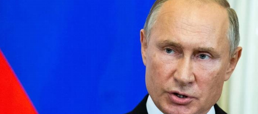 Putin, que participó en un foro en el balneario de Sochi, en el Mar Negro, hizo los...