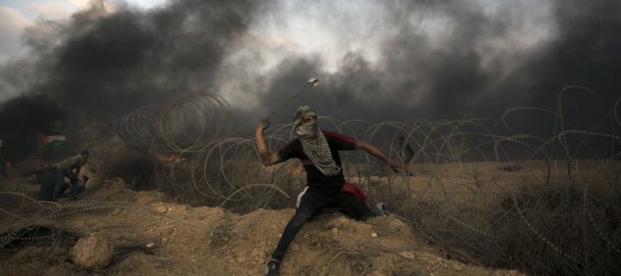El grupo extremista Hamas, que gobierna Gaza, alabó a la multitud, asegurando que su...