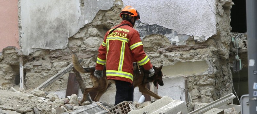 Un portavoz de los bomberos de Marsella dijo a The Associated Press que se recuperaron los cuerpos...