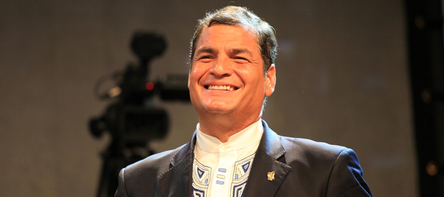 La solicitud de Correa se produjo después de que la justicia ecuatoriana lo llamara a juicio...
