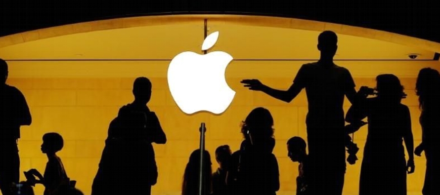 Según el diario, una demanda menor a la esperada para los nuevos iPhones y la...