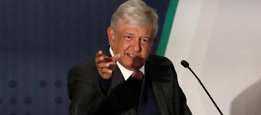 Con el encabezado "El presidente electo mexicano, López Obrador, está espantando...