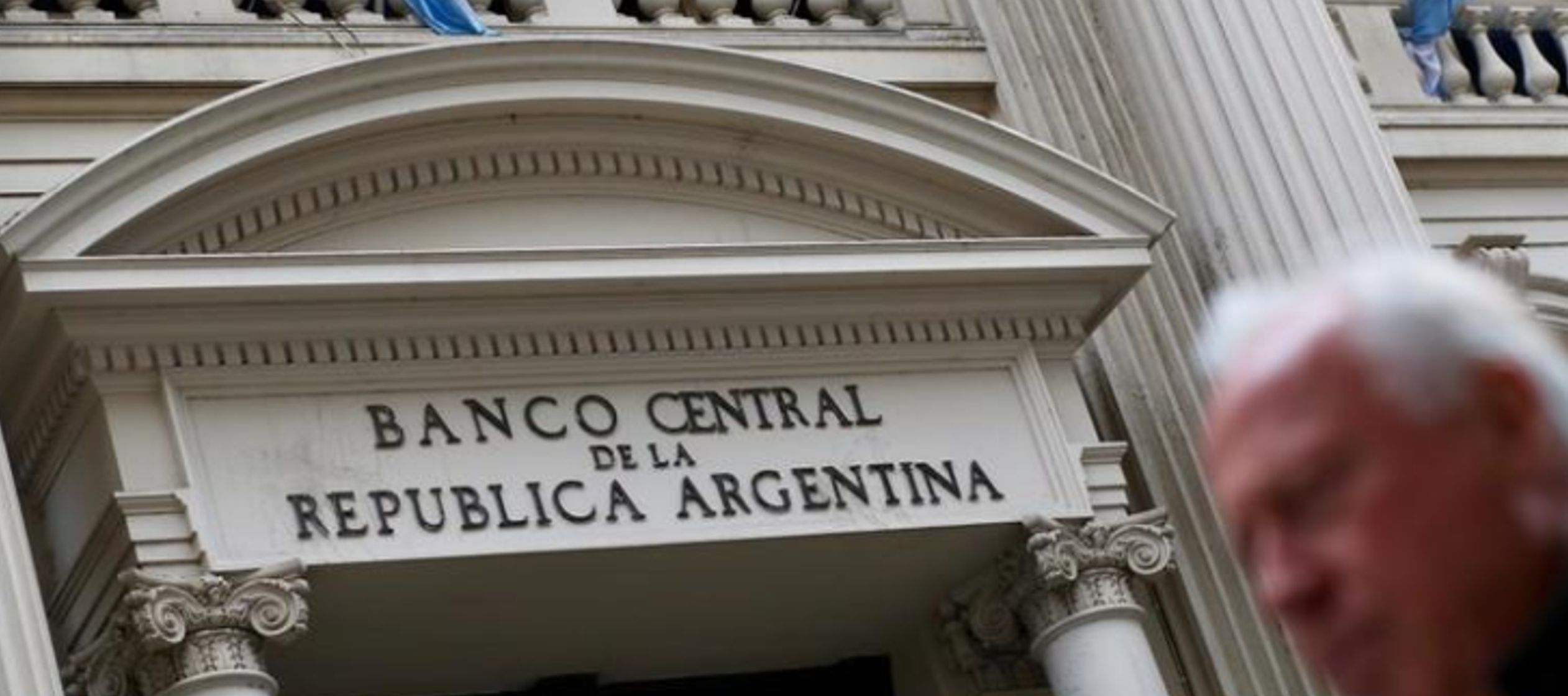 Desde inicios de octubre, el Banco Central de la República Argentina (BCRA)...