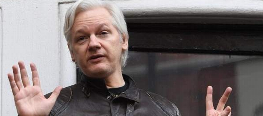 Ecuador ha estado conversando con el gobierno británico para asegurarse de que Assange no...
