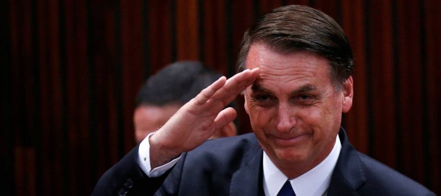 Bolsonaro sigue siendo venerado por la mitad del país sudamericano, mientras la otra mitad...