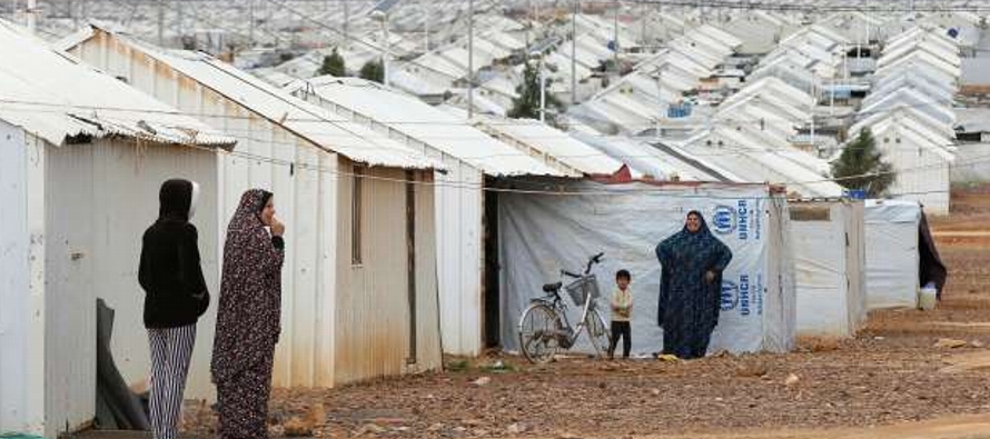 Unos 5,6 millones de refugiados sirios permanecen en los países vecinos -Turquía,...