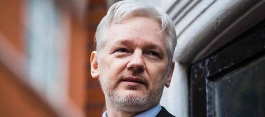 Los estudios fueron realizados por médicos de confianza de Assange y se enmarcaron en las...
