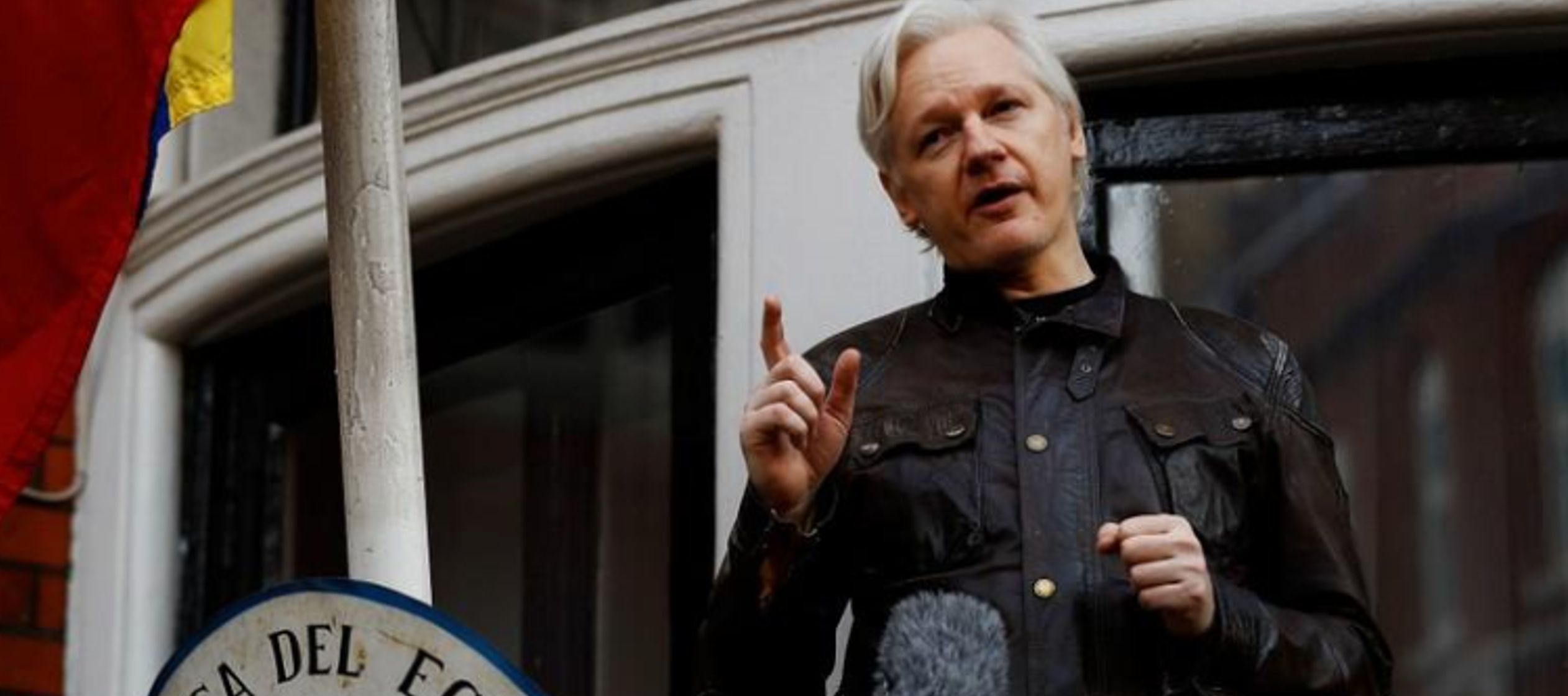Assange en su intervención en la audiencia insistió en que ha sido sujeto de...