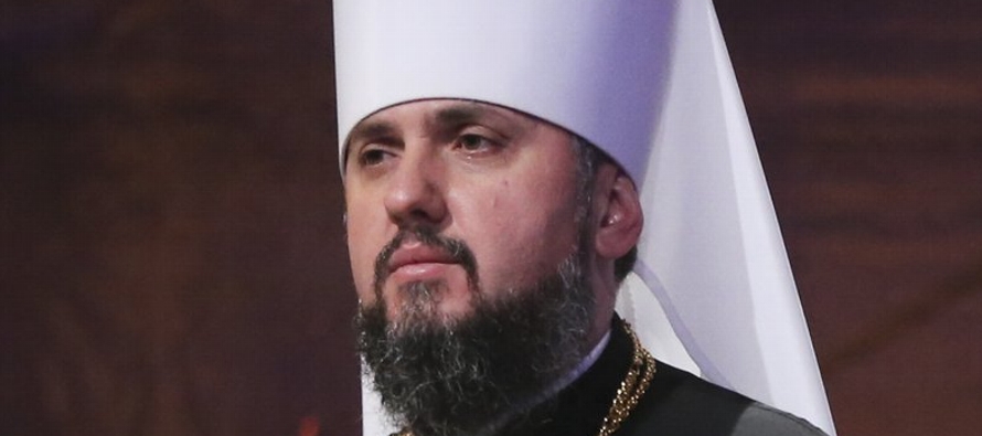 Un día después de que los obispos ucranianos aprobaran el estatuto para una autoridad...