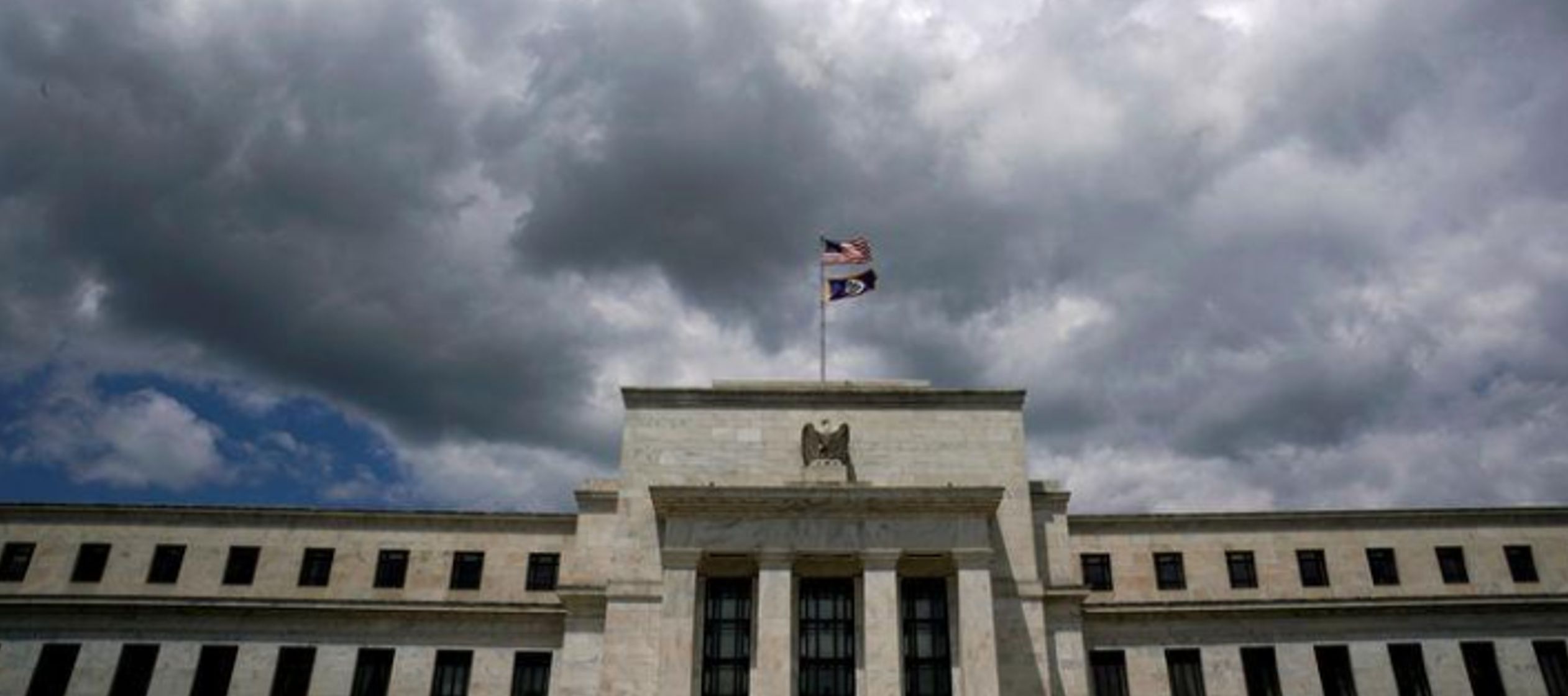 Al disminuir sus tenencias de bonos cada mes, la Fed coloca mayor presión sobre las tasas de...