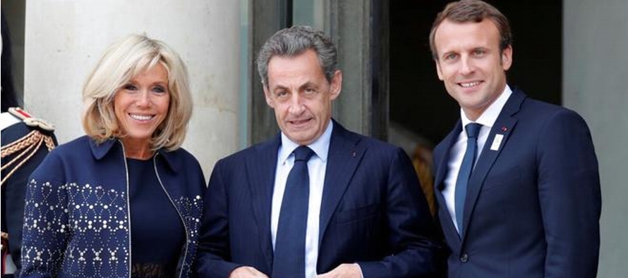 El pasado domingo, Sarkozy fue elegido por Macron para representar a Francia en la toma de...