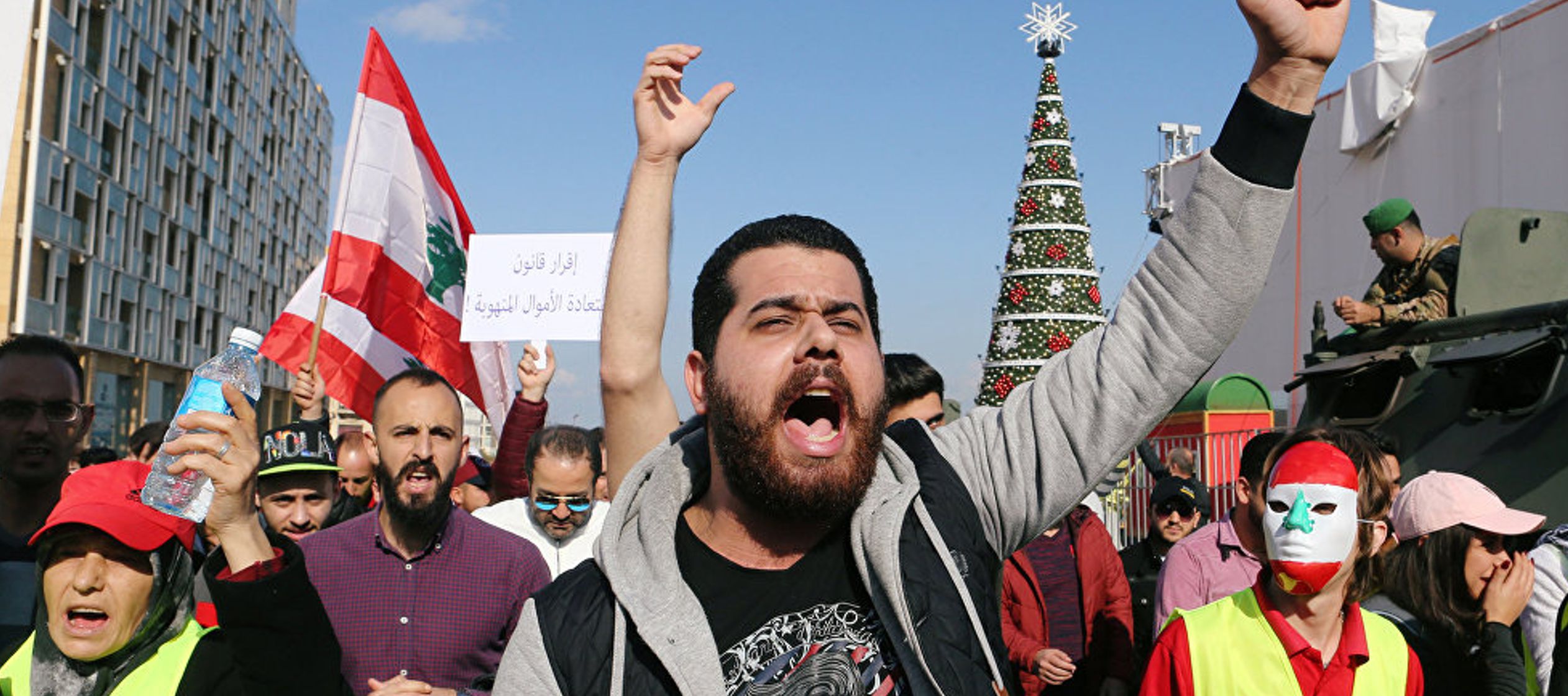 Beirut, la capital libanesa, fue escenario de protestas populares. Muchos de sus participantes...