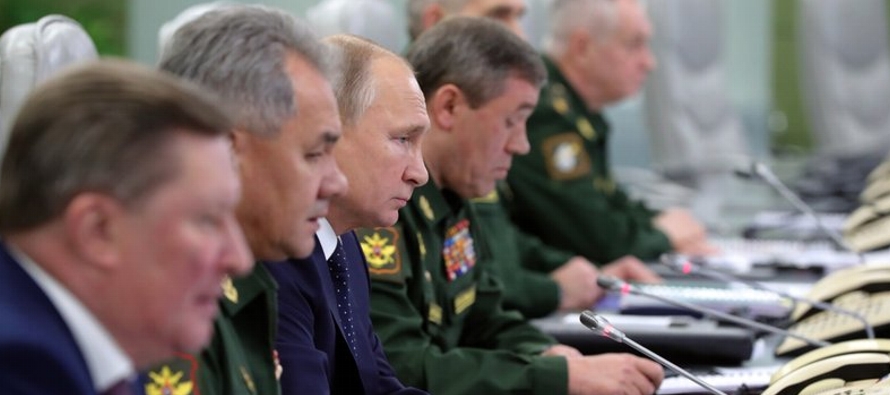 El Avangard es parte de una serie de nuevas armas nucleares que Putin presentó en marzo...