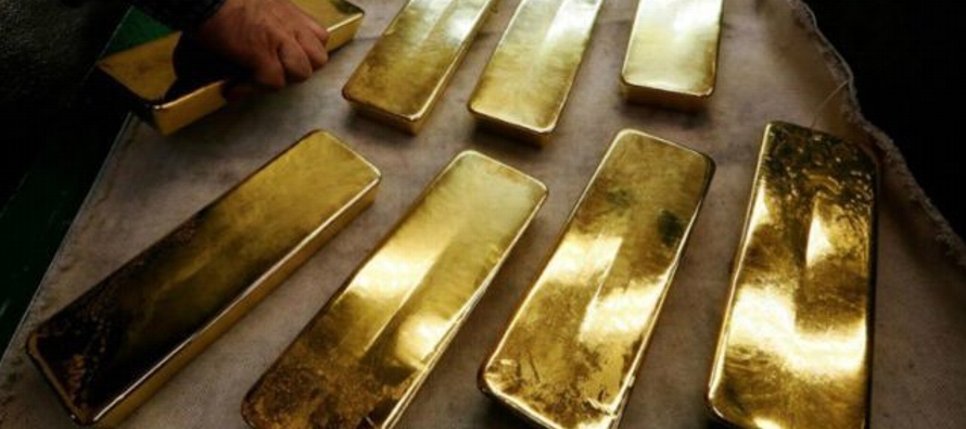  A las 1055 GMT, el oro al contado avanzaba 0,5 por ciento a 1.272,56 dólares la onza, tras...