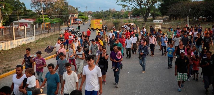 Autoridades mexicanas se pusieron en guardia ante la convocatoria de una nueva caravana que...