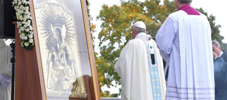 El Papa Francisco ha presidido la Eucaristía con motivo de la Solemnidad de María...