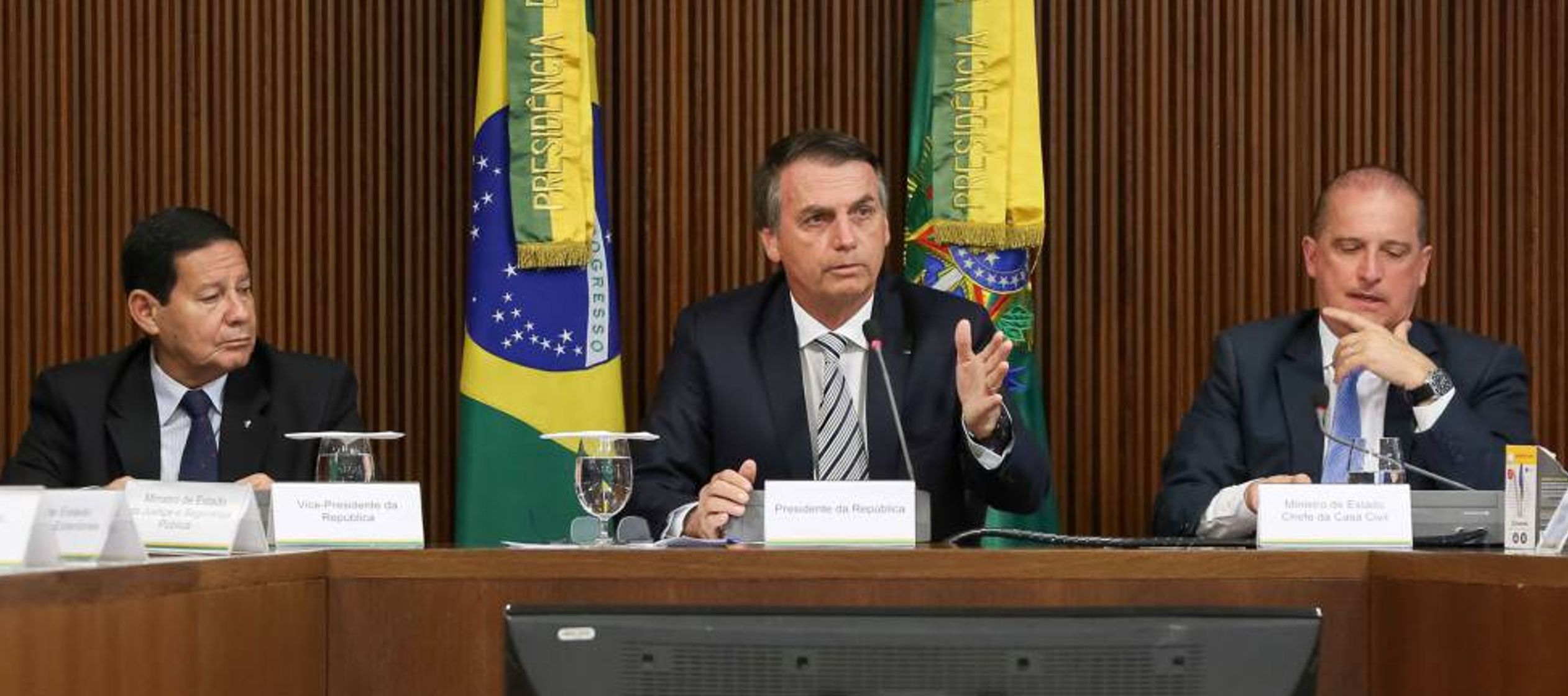 El ultraderechista Bolsonaro ha presidido en Brasilia el primer Consejo de Gobierno de su mandato....