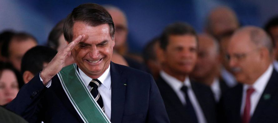 Bolsonaro se ha estrenado al estilo Trump, con un puñado de decretos del agrado de su base...