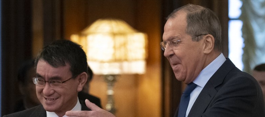 La fuerte advertencia del canciller ruso Serguei Lavrov surgió tras su reunión con su...