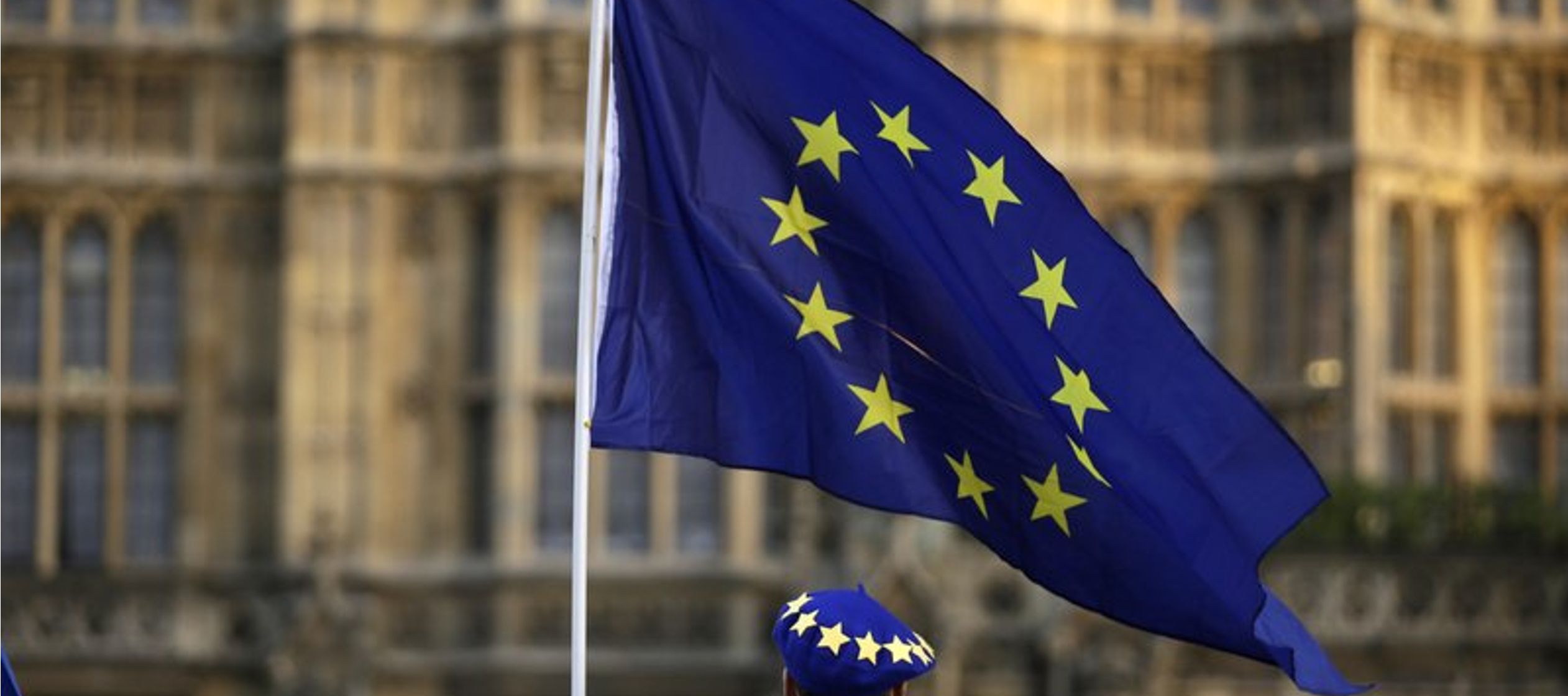 Gran Bretaña y la UE negociaron arduamente hasta llegar a un acuerdo de separación en...