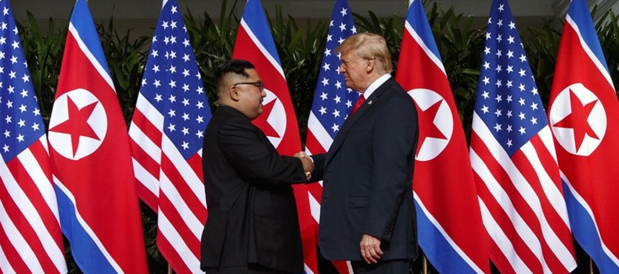 Tras su reunión con el delegado Kim Yong Chol, Trump dijo que la cumbre se realizaría...