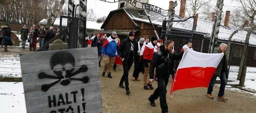 Es la primera vez que la extrema derecha realiza una manifestación en Auschwitz durante el...